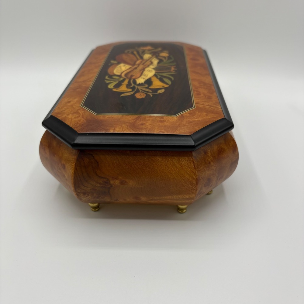 Reuge Music Swiss Octagon Inlaid Music Box‎ Lara's Theme Lara's Theme By M Jarre - Picture 10 of 15